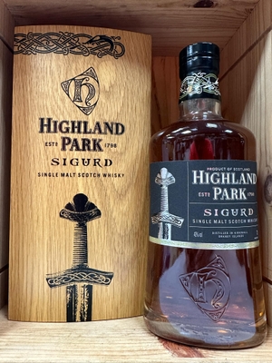 Highland Park 木盒寶劍 